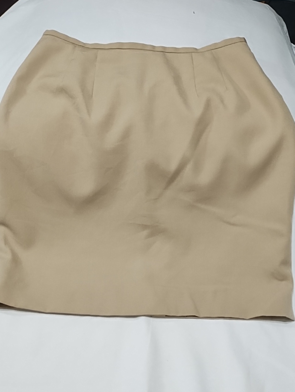 Jacqueline Ferrari Classic Beige Pencil Skirt VGC Size 8P.